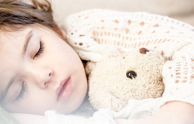 幼少期に睡眠学習がおススメな理由　